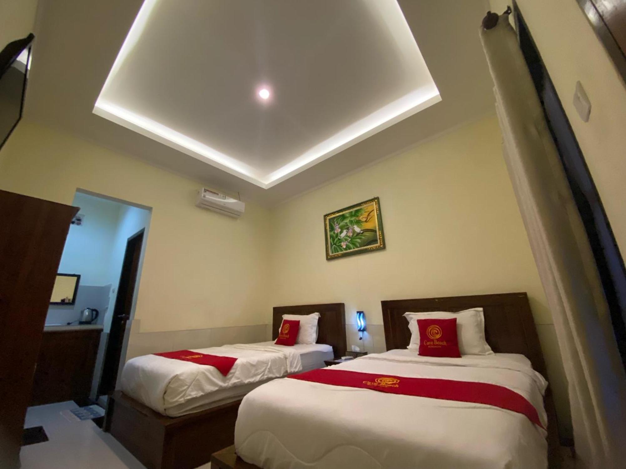 Cave Beach Bungalow Semaya Екстериор снимка